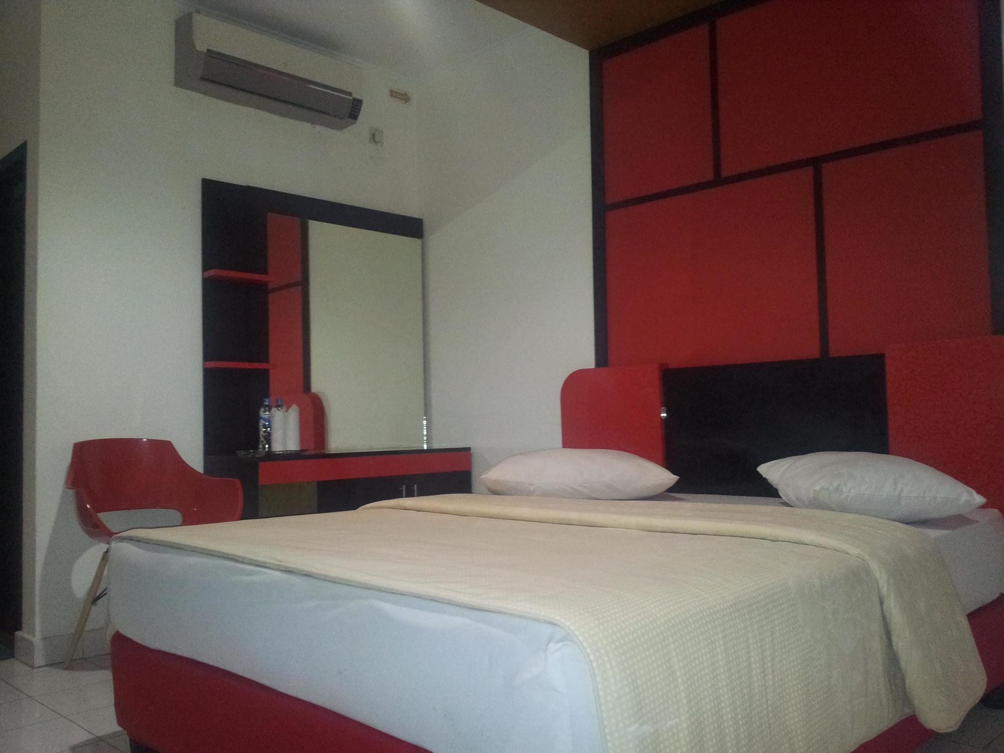 Hotel Mangga Dua Makassar Exterior photo