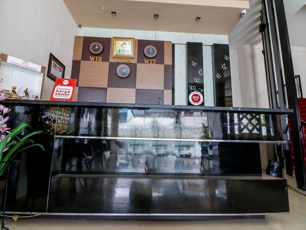 Hotel Mangga Dua Makassar Exterior photo